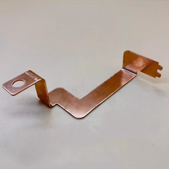 Изготовленная на заказ электрическая розетка, металлическая латунная штампованная деталь/металлическая фурнитура, медная штамповка, небольшая аккумуляторная пружина, электрические контакты